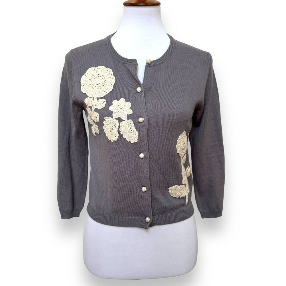 🍀Jones Wear Jeans Womens Cardigan Sweater Gray Knit Crochet runs small